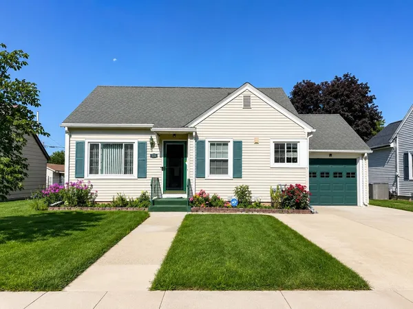 $265,000 | 458 South Fremont Street, Janesville, WI 53545
