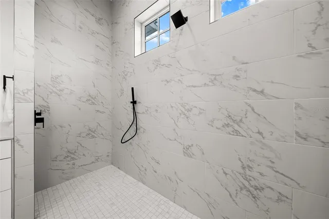 $3,999,950 | 597 Buttonwood Drive, Longboat Key, FL 34228