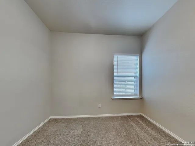 $1,449 | 125 Buttercup Bend, New Braunfels, TX 78130