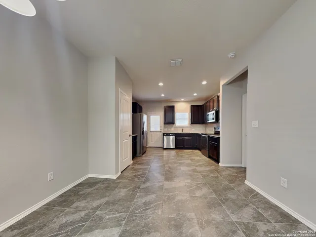 $1,449 | 125 Buttercup Bend, New Braunfels, TX 78130