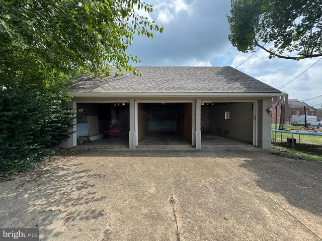 $155,000 | 118 Oak Street, Cumberland, MD 21502