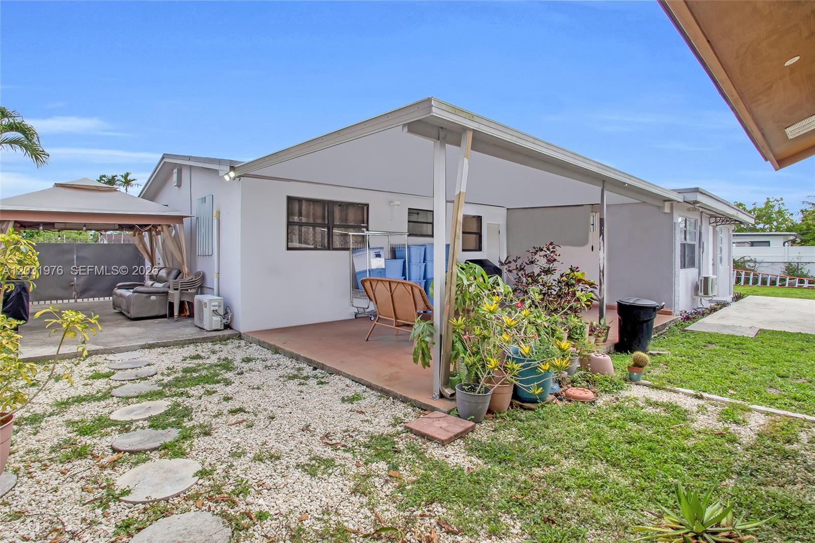 855 West 70 Place Hialeah, FL 33014 - Photo 33 of 39
