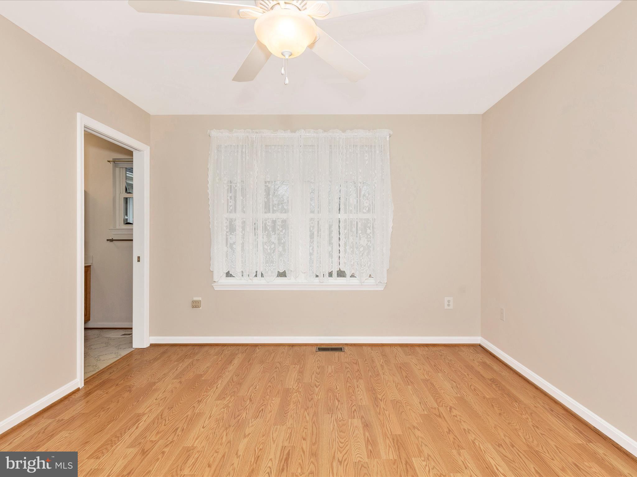 606 Merridale Boulevard Mount Airy, MD 21771 - Photo 16 of 51 Primary Bedroom