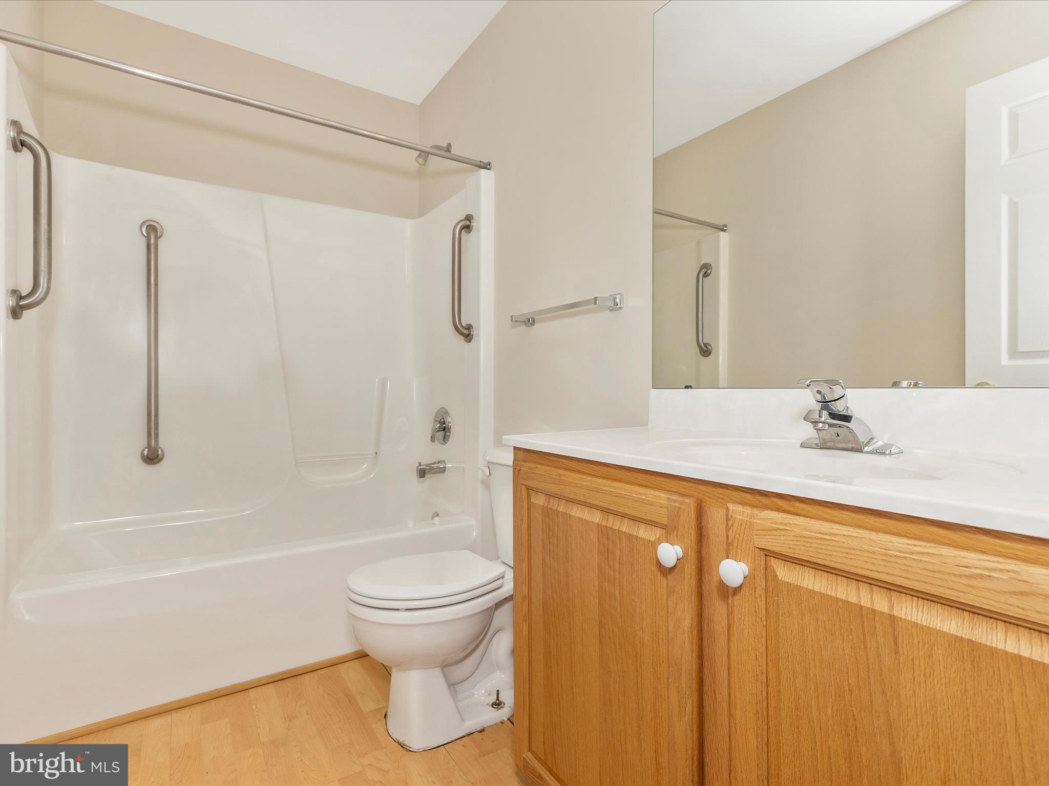606 Merridale Boulevard Mount Airy, MD 21771 - Photo 25 of 51 Hall Bathroom