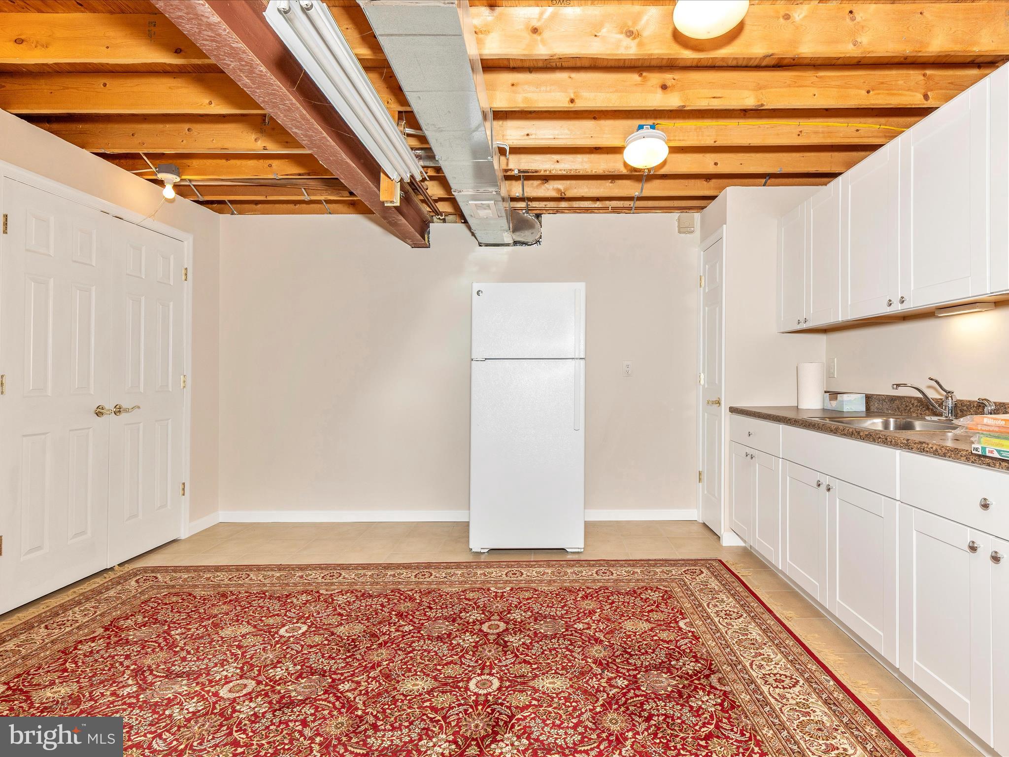 606 Merridale Boulevard Mount Airy, MD 21771 - Photo 33 of 51 Kitchenette & Laundry