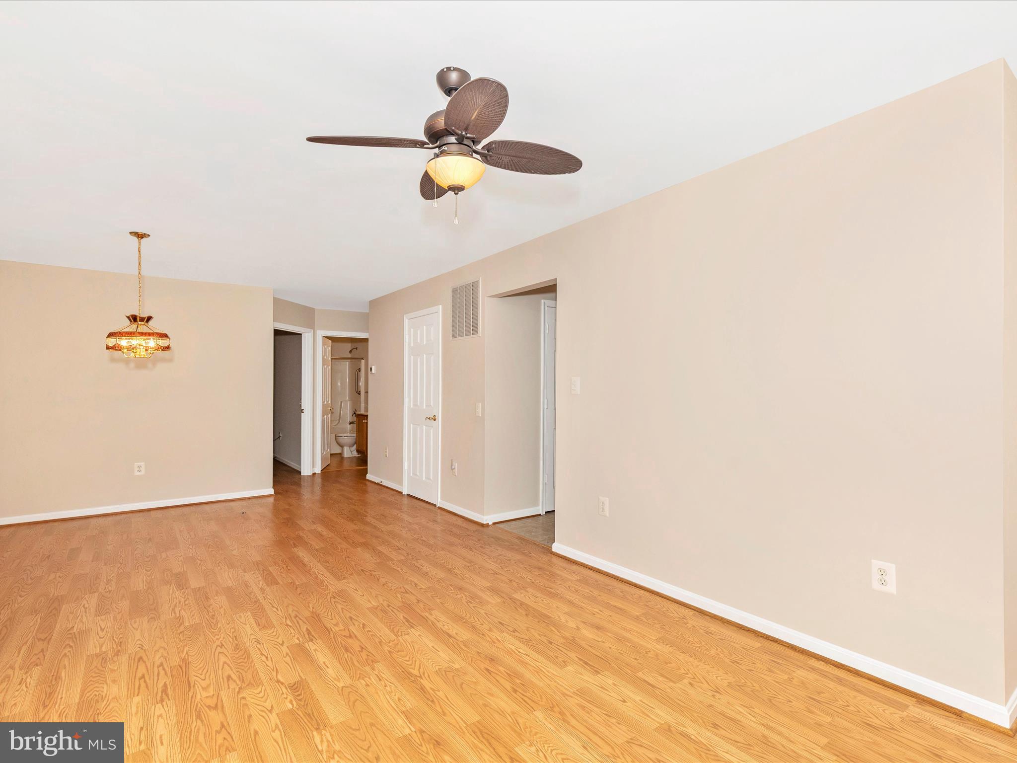 606 Merridale Boulevard Mount Airy, MD 21771 - Photo 6 of 51 Living Area