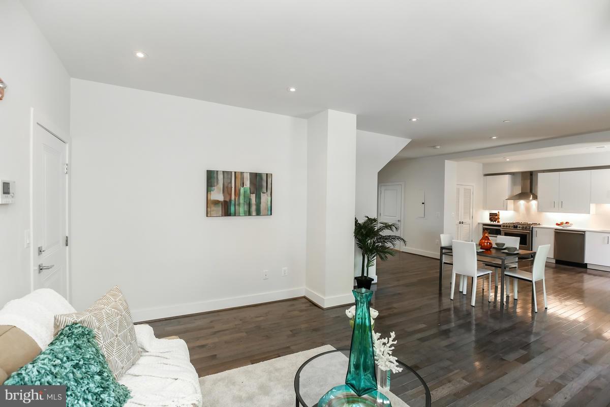 460 Ridge Street Northwest, Unit 1 Washington, DC 20001 - Photo 12 of 28 a living room with furniture