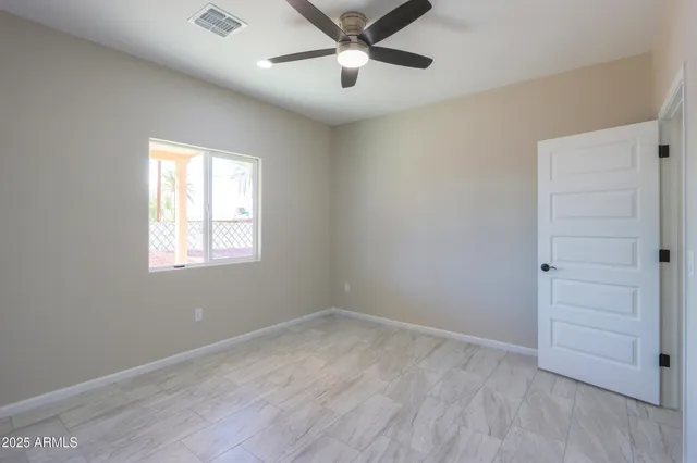 $304,900 | 233 East Cedar Avenue, Casa Grande, AZ 85122