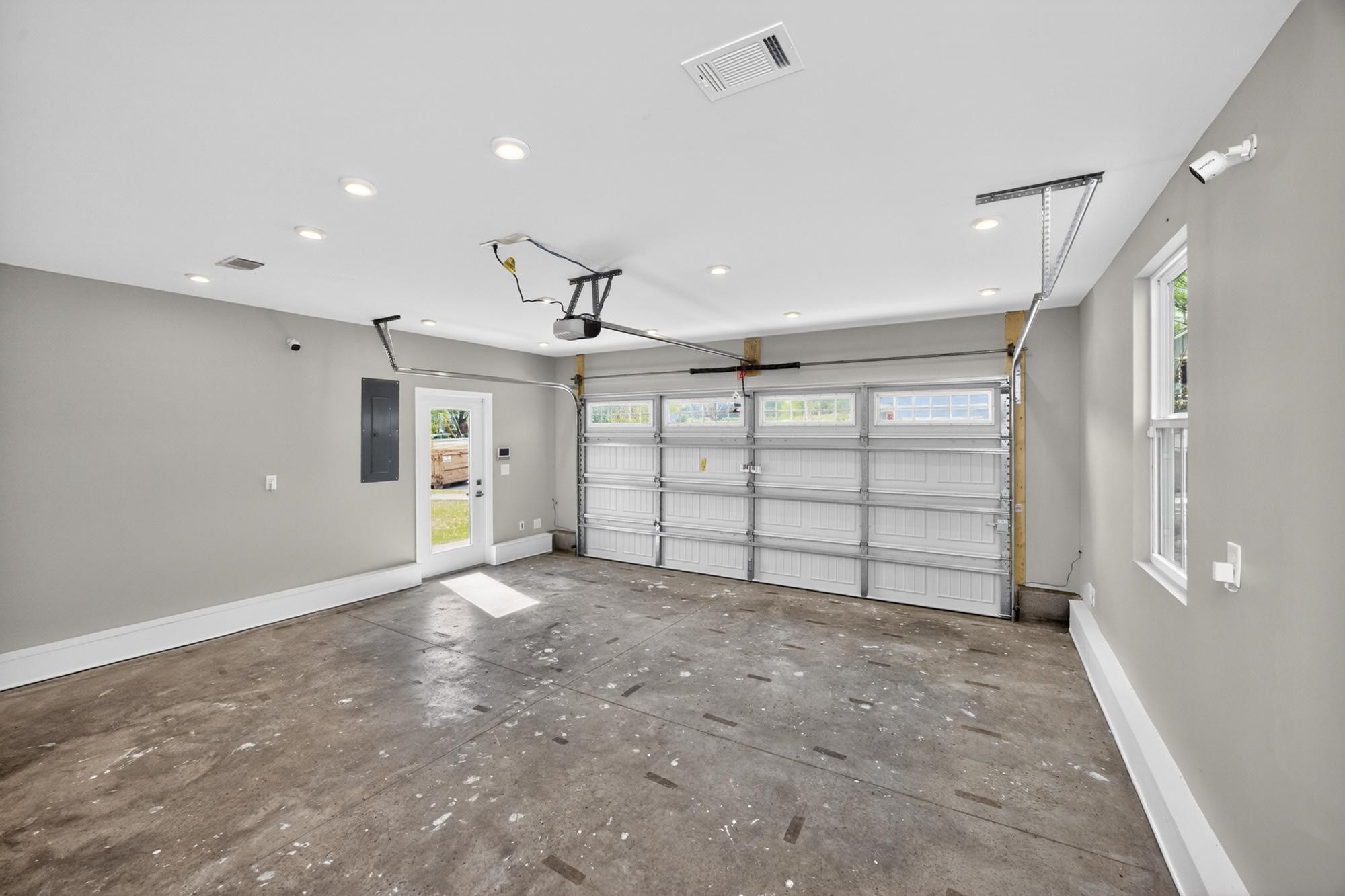 3004 Red Fox Ridge Madison, TN 37115 - Photo 41 of 45 an empty room with a empty space and windows