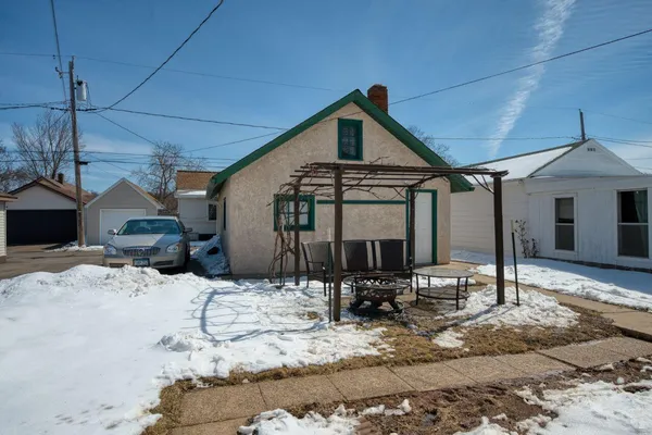 $154,000 | 1522 13th Avenue East, Hibbing, MN 55746