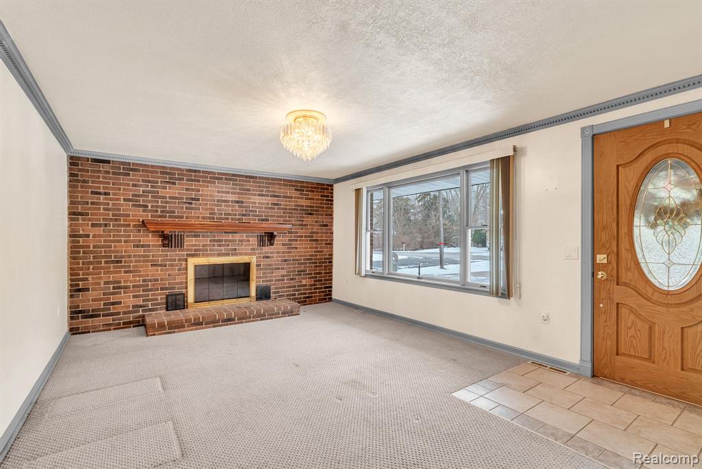 2650 Alger Road Port Huron, MI 48060 - Photo 8 of 49