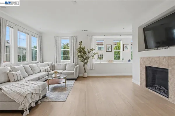 $1,080,000 | 6380 Monterey Way, Dublin, CA 94568