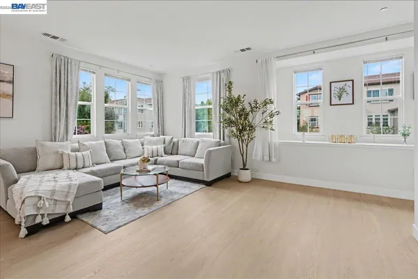 $1,080,000 | 6380 Monterey Way, Dublin, CA 94568