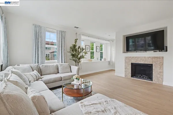 $1,080,000 | 6380 Monterey Way, Dublin, CA 94568