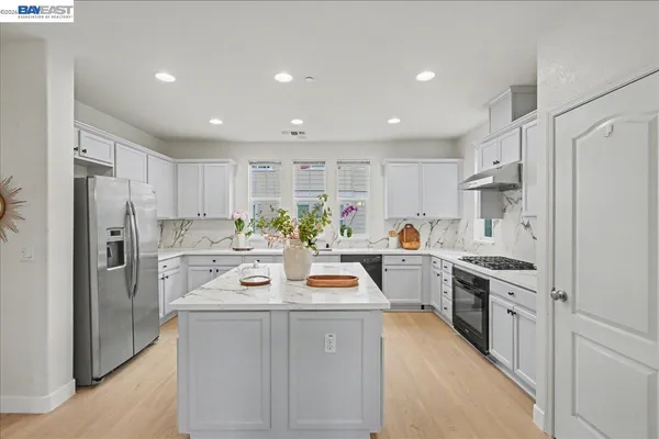 $1,080,000 | 6380 Monterey Way, Dublin, CA 94568