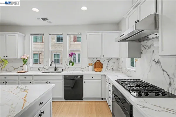 $1,080,000 | 6380 Monterey Way, Dublin, CA 94568