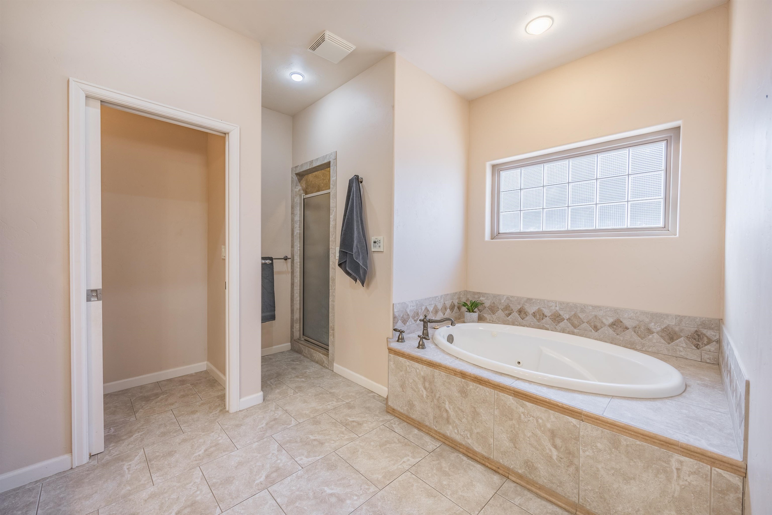 1443 Criterion Street, Unit RIVER Delta, CO 81416 - Photo 12 of 27 Gallery Image 12