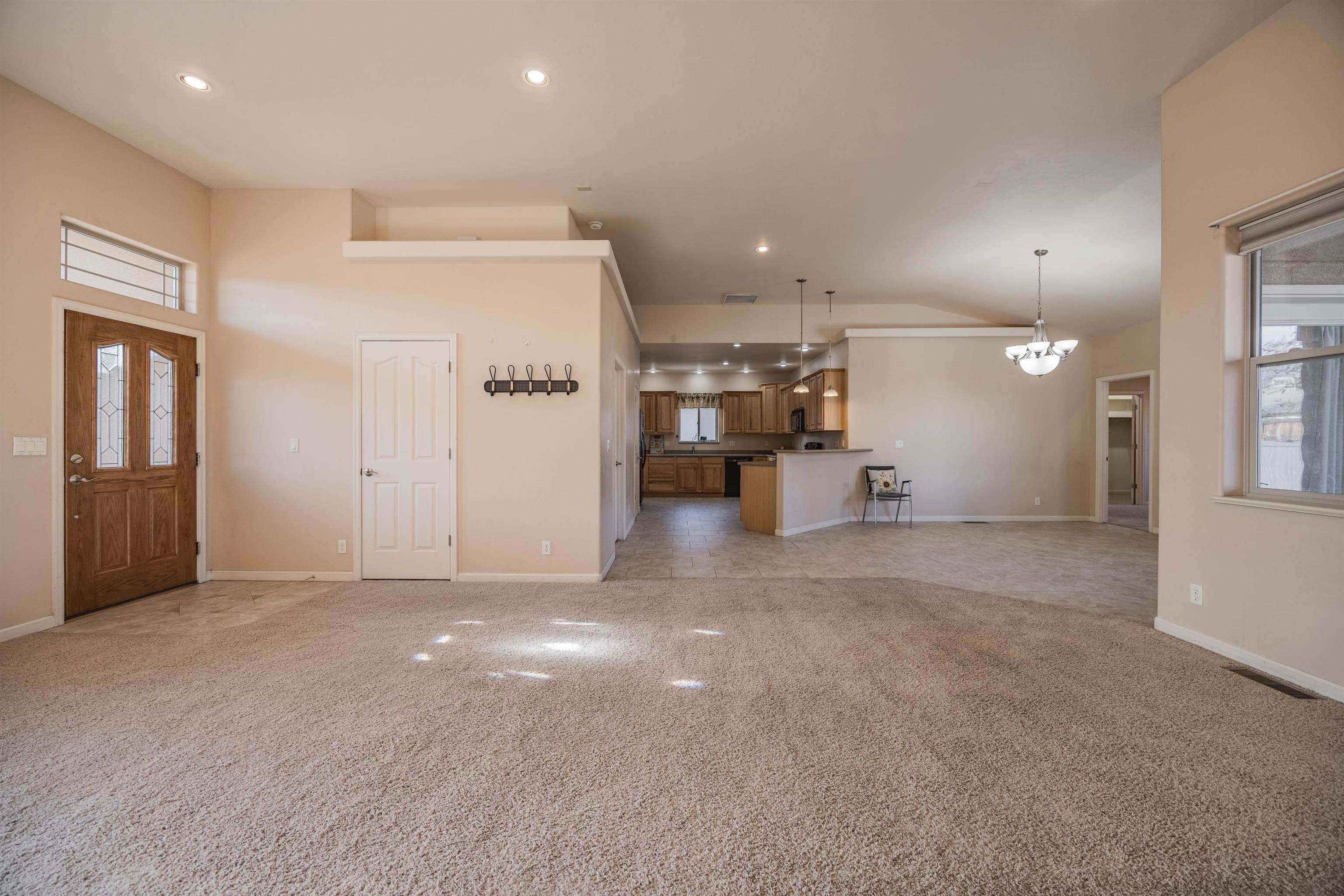 1443 Criterion Street, Unit RIVER Delta, CO 81416 - Photo 5 of 27 Gallery Image 5