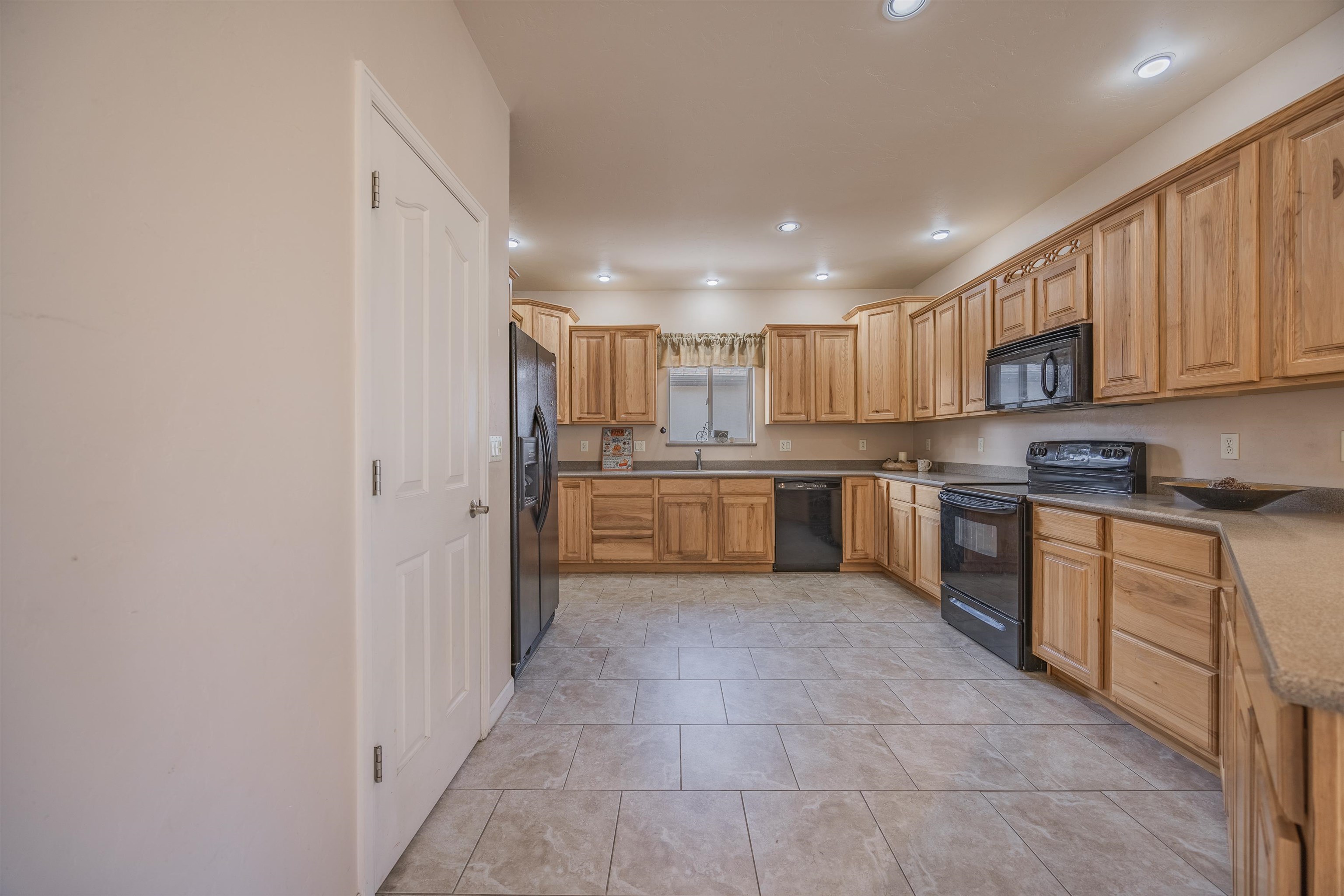 1443 Criterion Street, Unit RIVER Delta, CO 81416 - Photo 8 of 27 Gallery Image 8