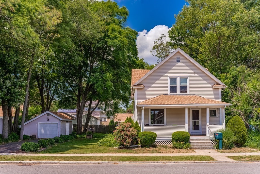 32 Bentley Street Springfield, MA 01108 - Photo 7 of 29 Gallery Image 7