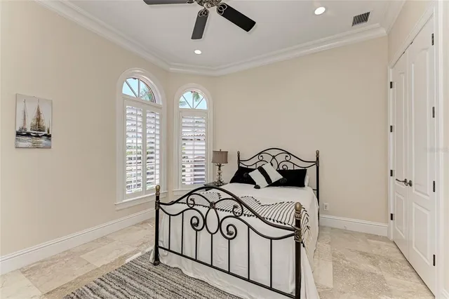 $37,500 | 14 North Washington Drive, Sarasota, FL 34236