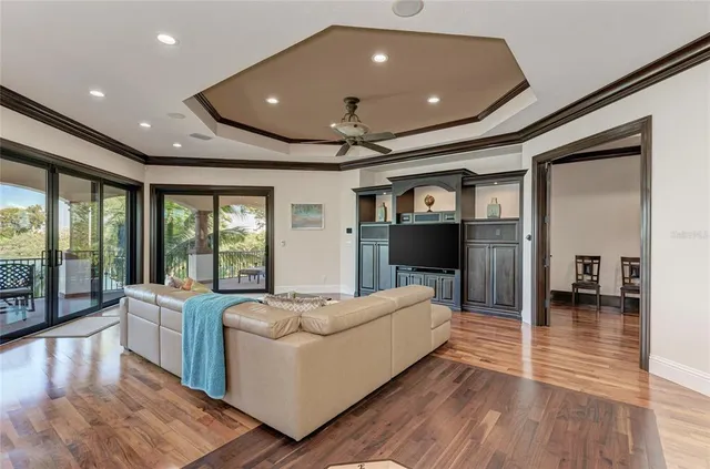 $37,500 | 14 North Washington Drive, Sarasota, FL 34236