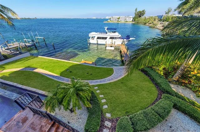 $37,500 | 14 North Washington Drive, Sarasota, FL 34236