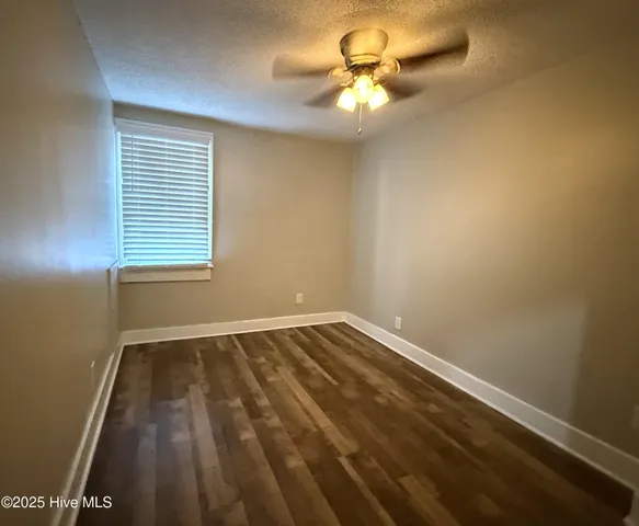 $1,950 | 210 Paris Avenue, Greenville, NC 27834