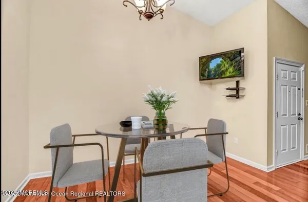 $2,600 | 71 Crabapple Lane, Unit 266, Franklin Park, NJ 08823