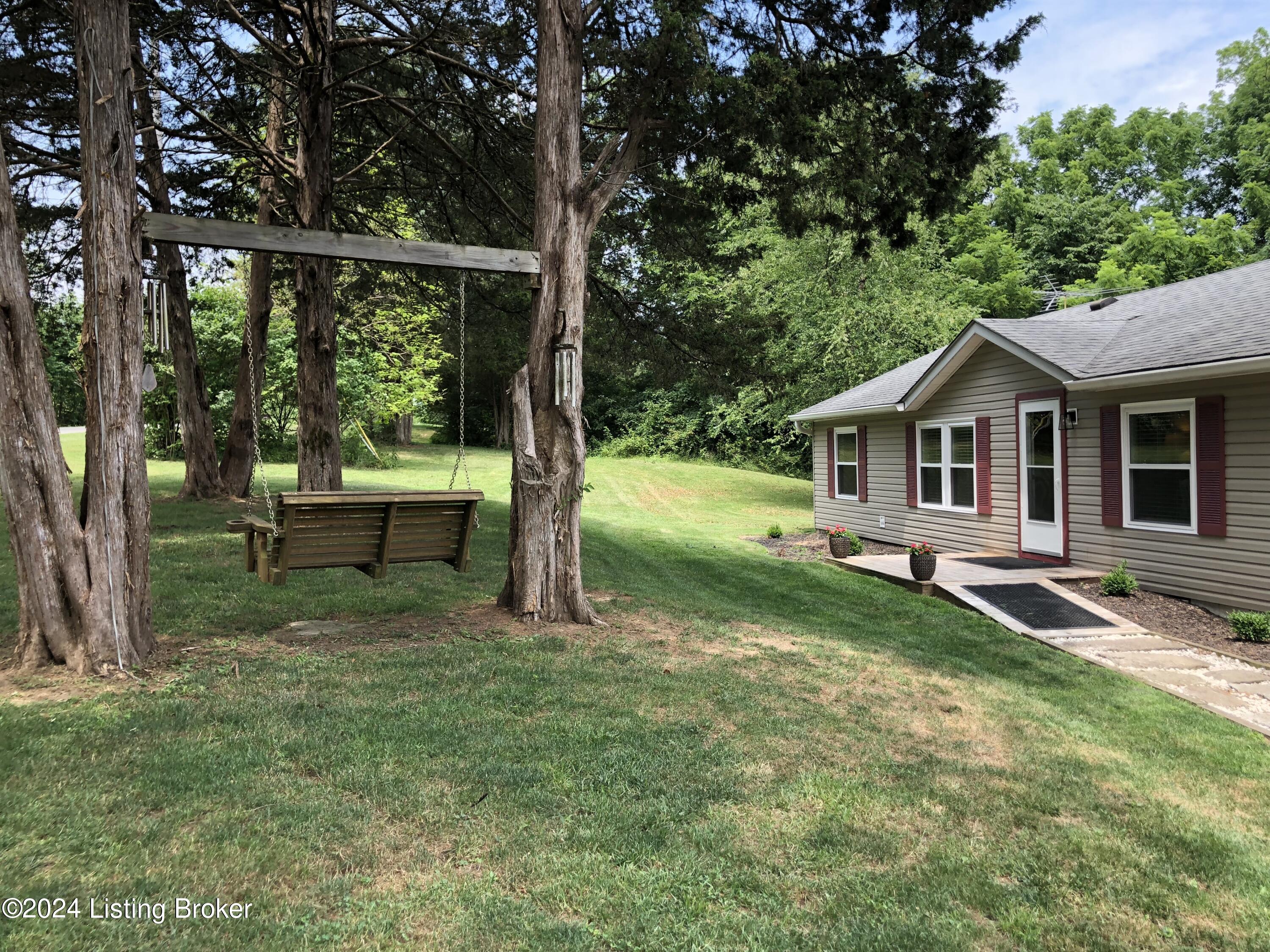 124 Fewell Road Campbellsburg, KY 40011 - Photo 13 of 45 EnaVtIMARVGpy6ewbbXlrg