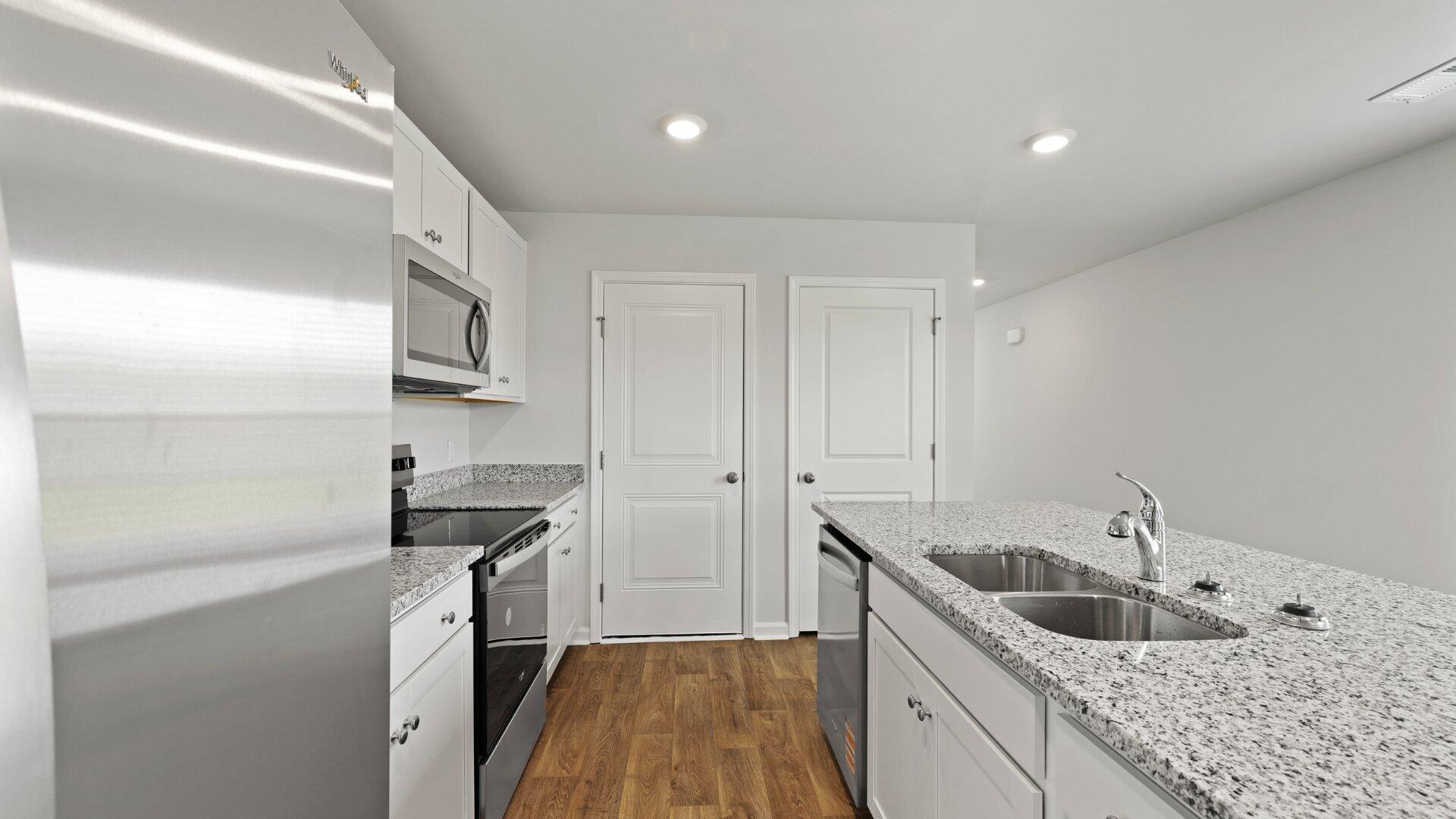 447 Tulip Poplar Drive Moncks Corner, SC 29461 - Photo 6 of 34 8_550a5121