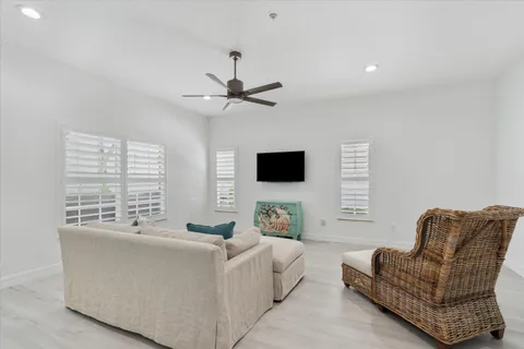 $1,075,000 | 295 Northeast 5th Avenue, Unit 32, Delray Beach, FL 33483