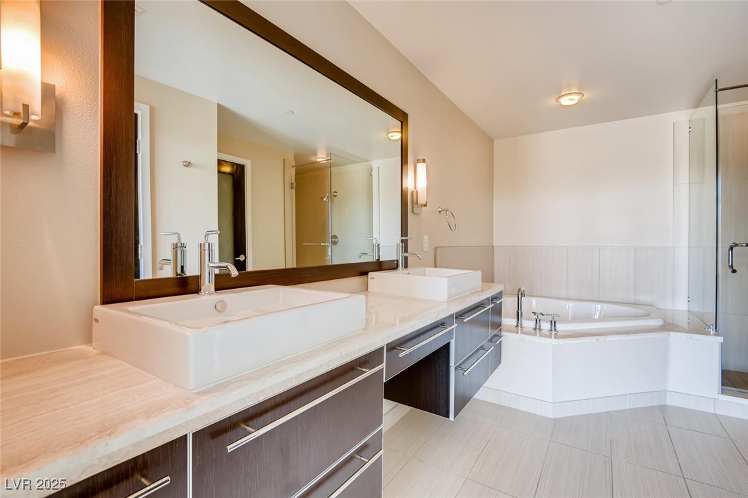 8925 West Flamingo Road, Unit 310 Las Vegas, NV 89147 - Photo 6 of 24