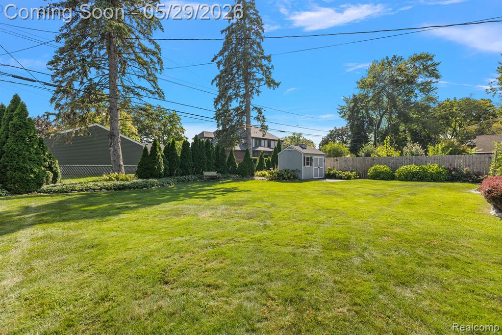 2546 Dorchester Road Birmingham, MI 48009 - Photo 41 of 48