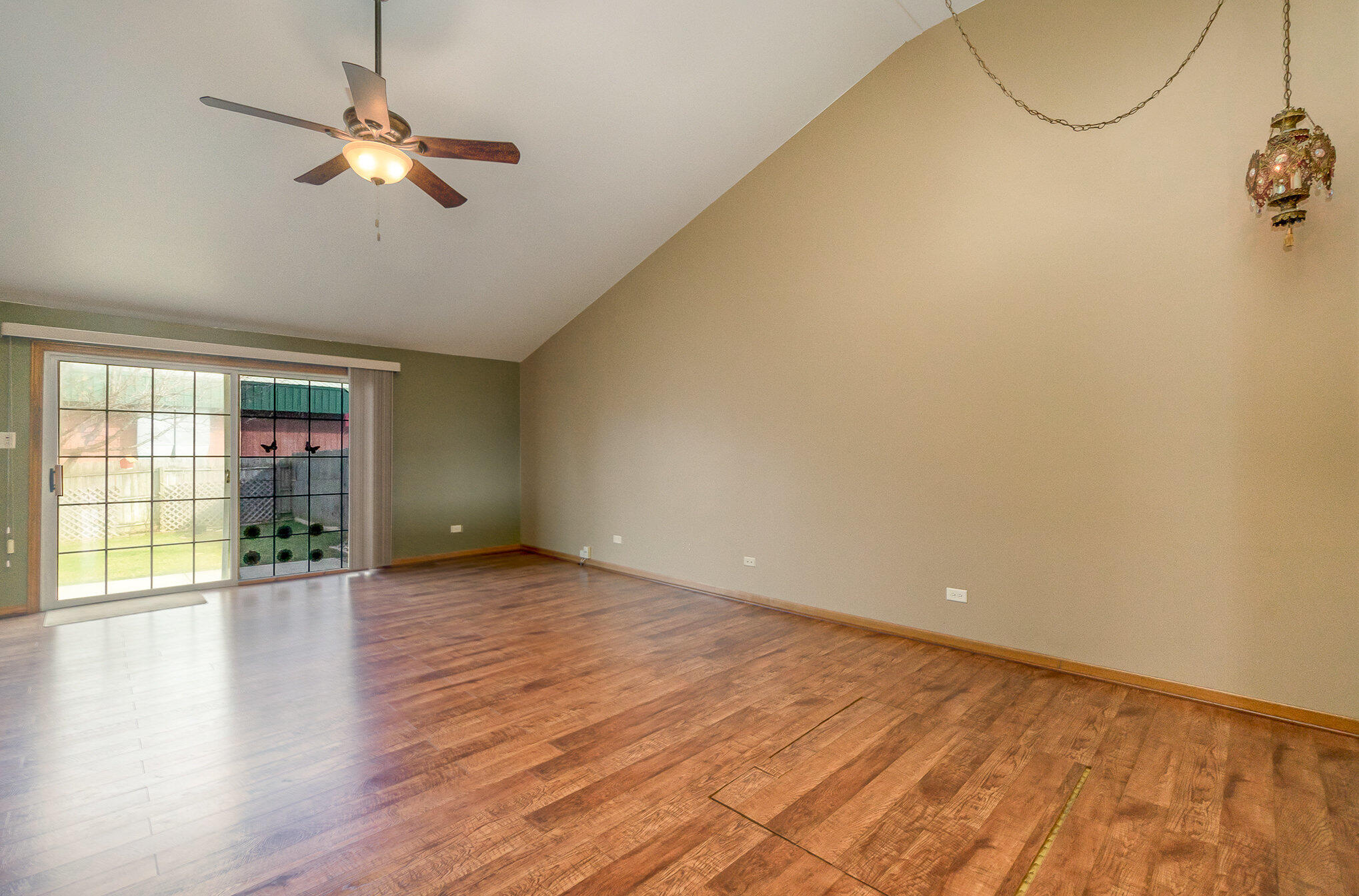 1443 Rokosz Lane Dyer, IN 46311 - Photo 5 of 17 2038x1345