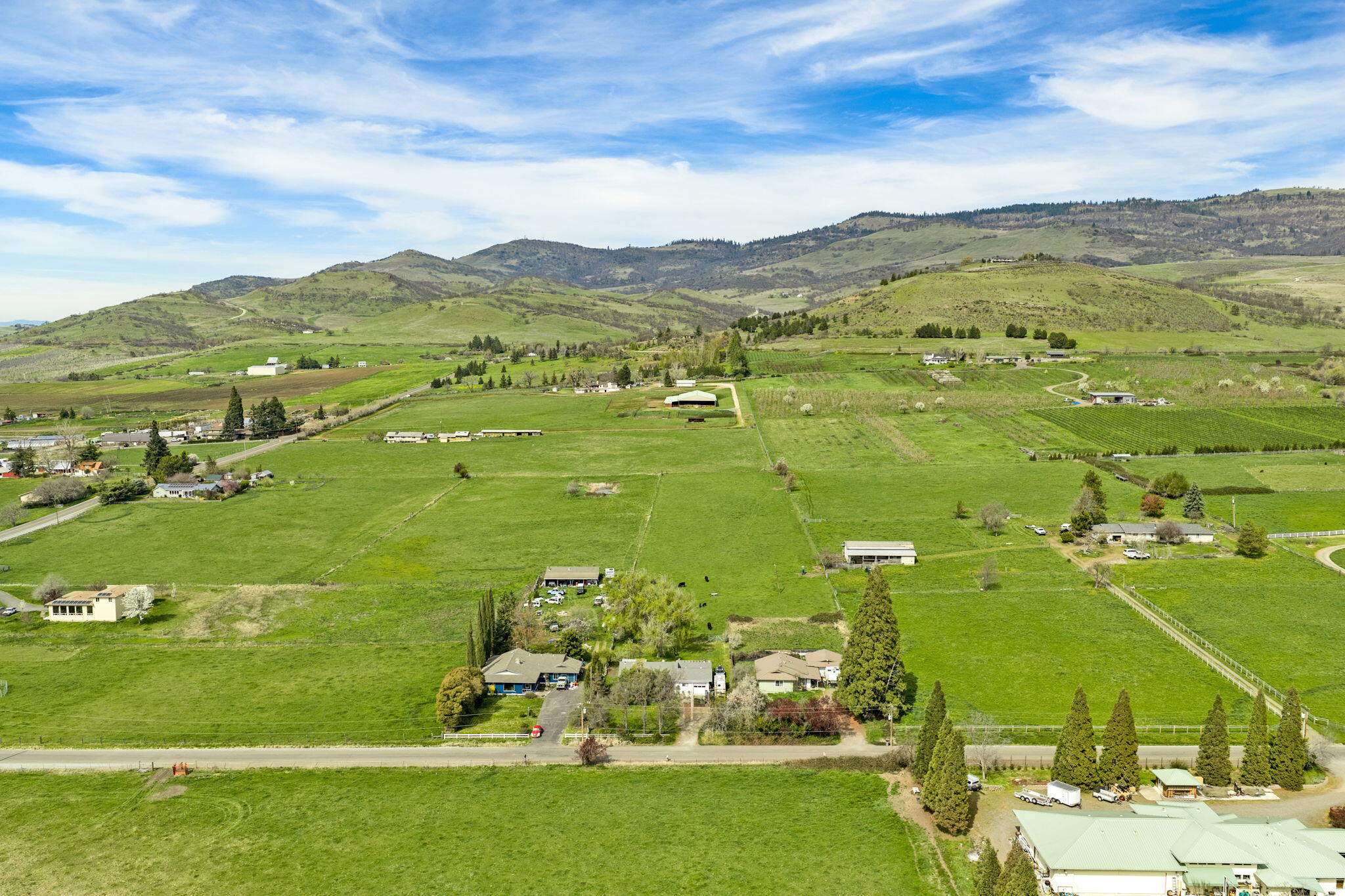 115 Wilson Road Ashland, OR 97520 - Photo 23 of 23 Open and sunny. Big sky.