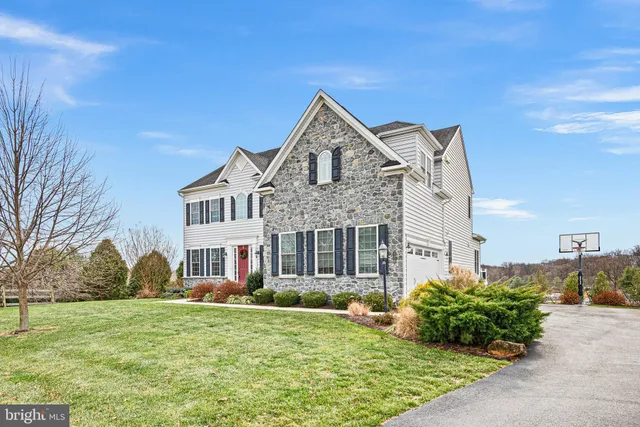 $899,900 | 110 Pierce Lane, Kennett Square, PA 19348