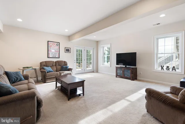 $899,900 | 110 Pierce Lane, Kennett Square, PA 19348