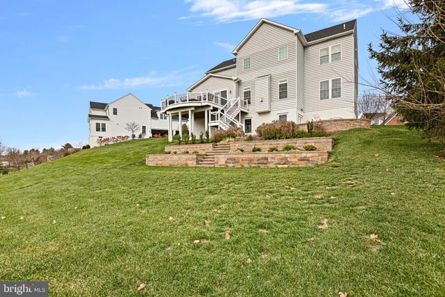 $899,900 | 110 Pierce Lane, Kennett Square, PA 19348