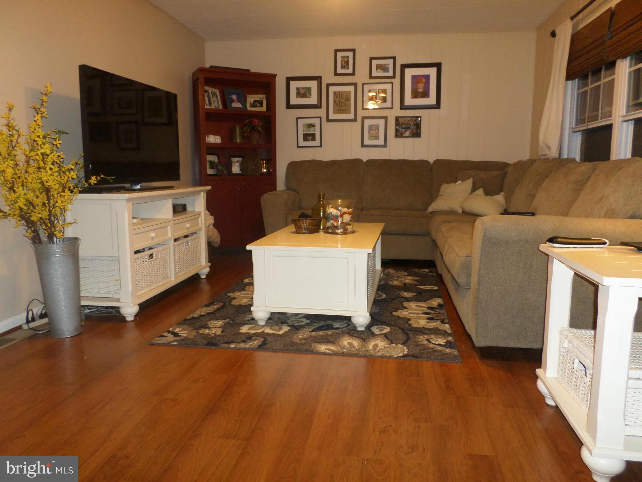 114 Iris Road Chestertown, MD 21620 - Photo 5 of 25 Living Room