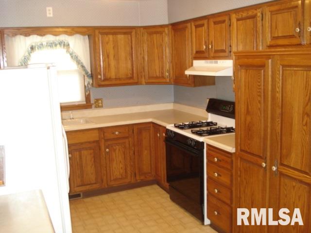 2455 33rd Street Moline, IL 61265 - Photo 10 of 28 Gallery Image 10