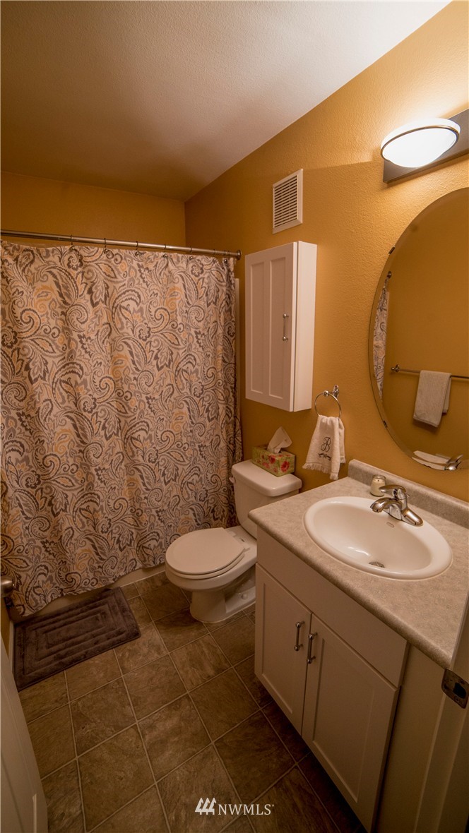 3406 West Government Way, Unit 7 Seattle, WA 98199 - Photo 14 of 16