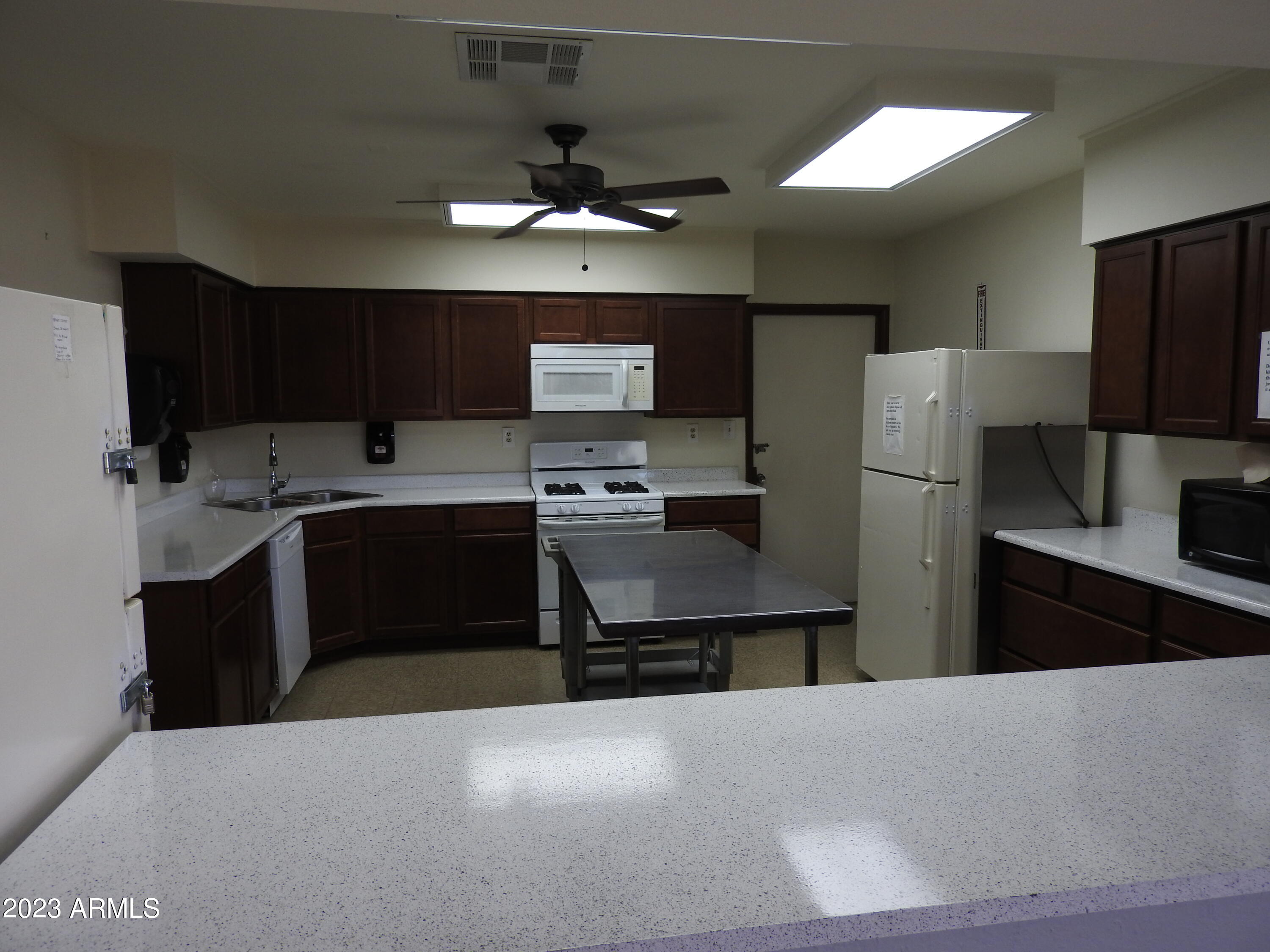 9501 East Broadway Road, Unit 60 Mesa, AZ 85208 - Photo 16 of 27 Kitchen