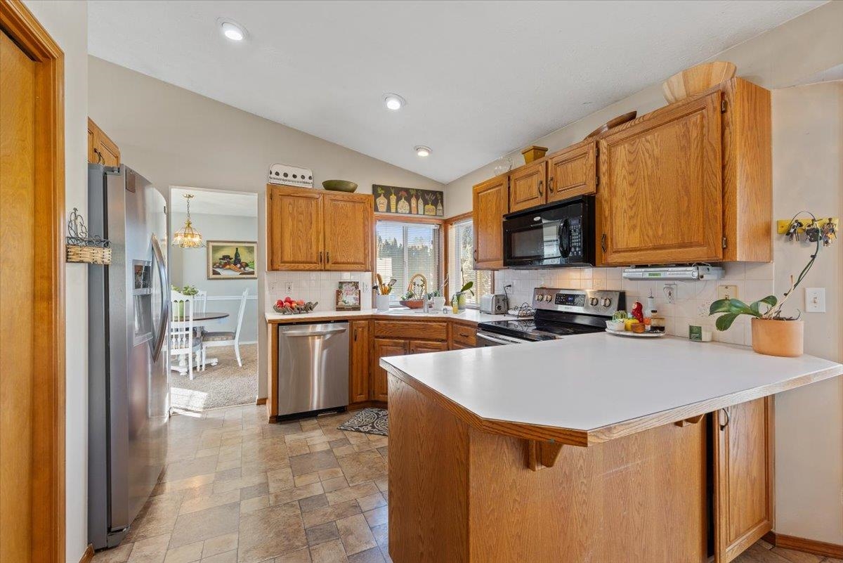 14613 North Lowe Road Mead, WA 99021 - Photo 11 of 34