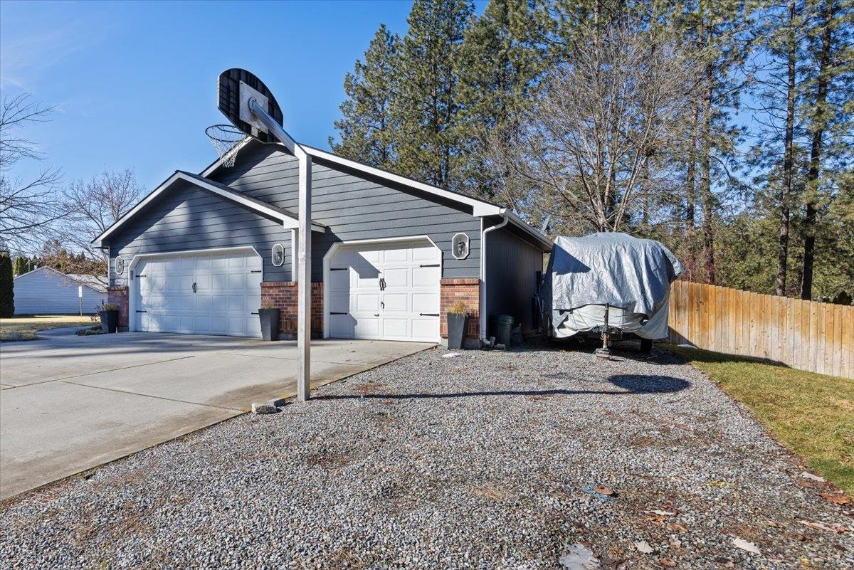 14613 North Lowe Road Mead, WA 99021 - Photo 4 of 34