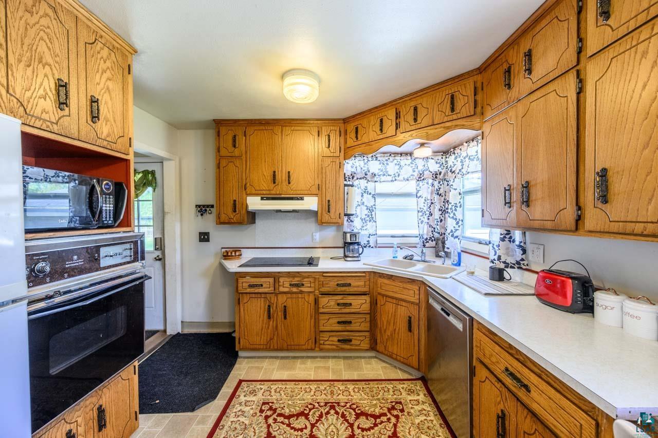 301 2nd Street North Biwabik, MN 55708 - Photo 7 of 43 Kitchen