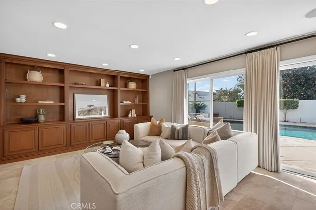 $1,849,000 | 969 Azalea Drive, Costa Mesa, CA 92626