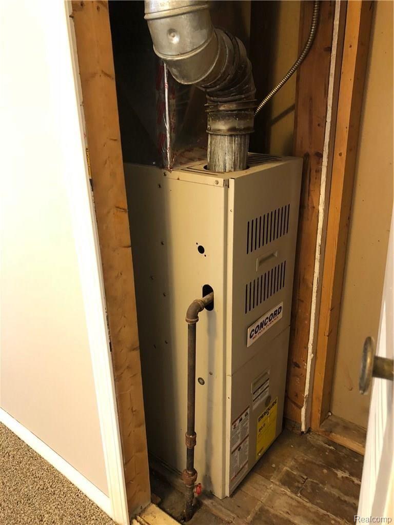 3612 Branch Road Flint, MI 48506 - Photo 19 of 21 IMG_0339.JPG