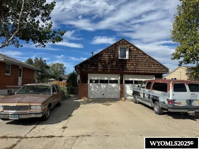 $265,000 | 112 Holmes Street, Evansville, WY 82636