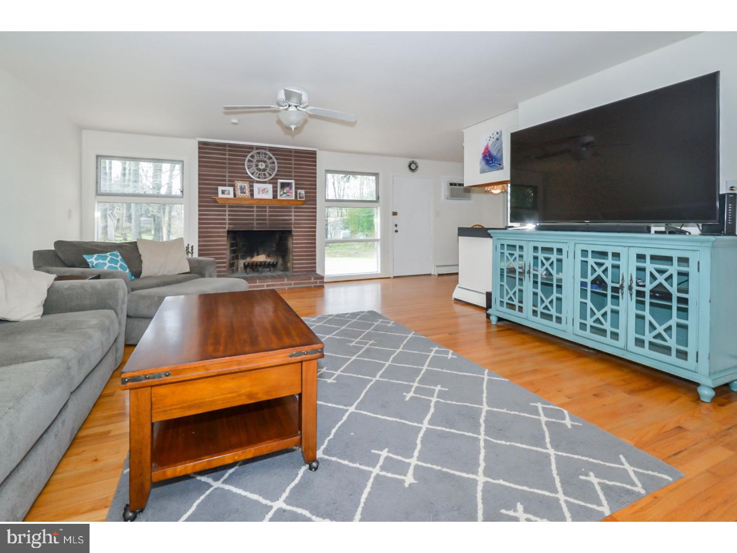 1222 Vilsmeier Road Lansdale, PA 19446 - Photo 4 of 24 Living Room